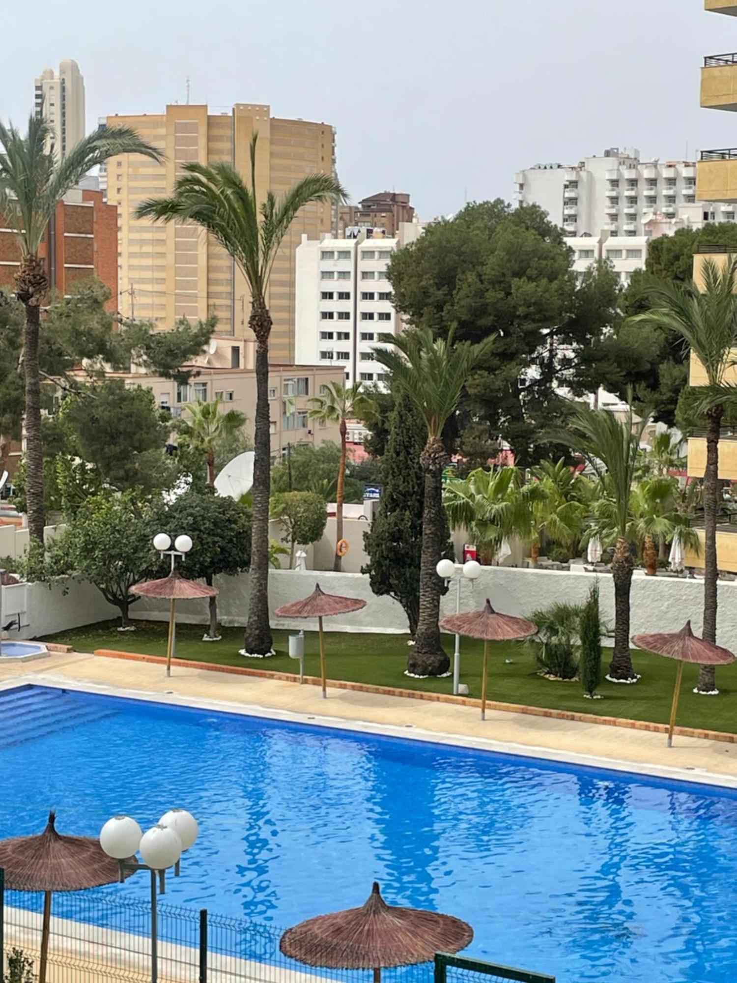 Bermudas-Turis Apartamentos Benidorm Exterior foto